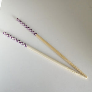 Japanske Bambus Hashi (Spisepinde) med Firkanter og Mønster i Lilla