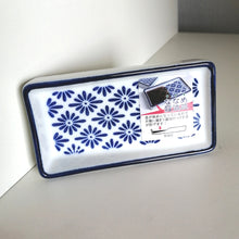 Indlæs billede til gallerivisning Lille Japansk Skrå Soya Skål med Traditionelt Print (Blomster)