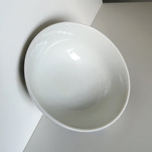 Indlæs billede til gallerivisning Japansk Skål i Knækket Hvid med Striber i Brun og Blå (Lille)