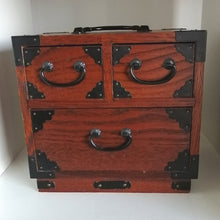 Indlæs billede til gallerivisning Lille Vintage Japansk Kommode med 3 Skuffer