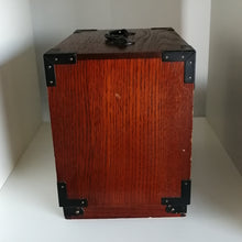 Indlæs billede til gallerivisning Lille Vintage Japansk Kommode med 3 Skuffer