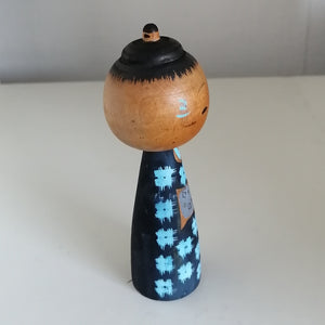 Vintage Kokeshi Dukke i Blå Kimono