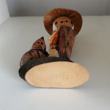 Indlæs billede til gallerivisning Vintage Kokeshi Dukke Par i med Hat