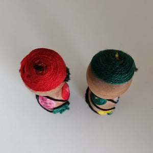 Retro Kokeshi Dukke Par med Garn