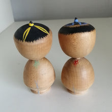 Indlæs billede til gallerivisning Kokeshi Dukke Børne Par med Forklæde