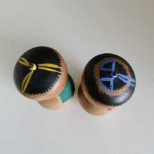 Indlæs billede til gallerivisning Kokeshi Dukke Børne Par med Forklæde
