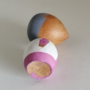 Lille Japansk Kokeshi Dukke med Spids Ansigt