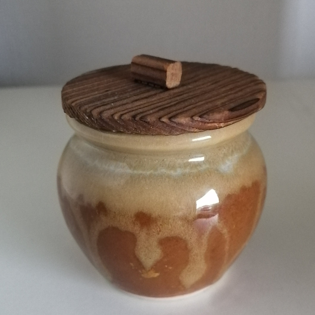 Lille Vintage Japansk Krukke i Brun og Beige med Låg