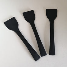 Indlæs billede til gallerivisning Mini Monjayaki Spatel i Sort Nylon