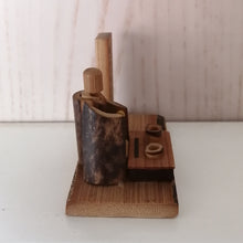 Indlæs billede til gallerivisning Japansk Figur med Skilt
