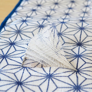 Klud i Indigo med Traditionelt Japansk Mønster (Hamp Blad)