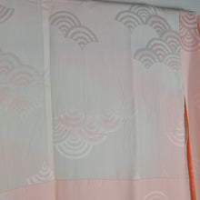 Indlæs billede til gallerivisning Japansk Nagajuban (Kort Kimono) med Lange Ærmer i Lys Pink og Hvid