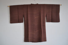 Indlæs billede til gallerivisning Japansk Kimono Jakke i Brun med Lysebrune Striber