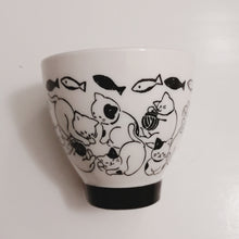 Indlæs billede til gallerivisning Japansk Kop i Hvid med Katte i Sort