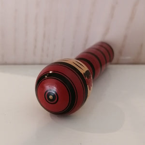 Lille Vintage Japansk Kokeshi Dukke i Træ med Striber