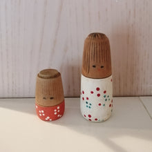 Indlæs billede til gallerivisning Kokeshi Dukke Sæt med Mønster i Prikker