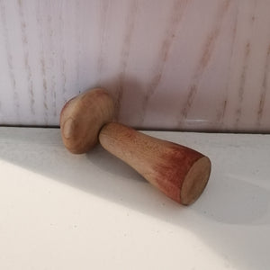 Lille Vintage Japansk Kokeshi Dukke i Svampeform