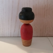 Indlæs billede til gallerivisning Vintage Kokeshi Dukke i Kimono og Haori
