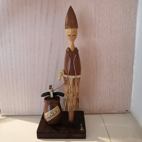 Vintage Kokeshi Figur med Fugl på Krukke