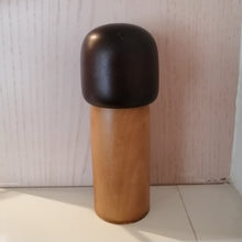 Indlæs billede til gallerivisning Mellem Vintage Kokeshi i Kimono med Grene