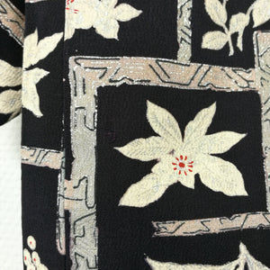 Vintage Japansk Haori Jakke i Sort med Blomster og Mønster