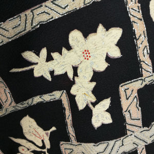Vintage Japansk Haori Jakke i Sort med Blomster og Mønster