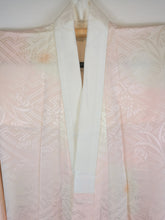 Indlæs billede til gallerivisning Japansk Nagajuban (Kort Kimono) i Lys Pink, Knækket Hvid og Peach
