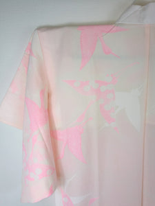 Japansk Nagajuban (Kort Kimono) med Traner i Nuancer af Pink