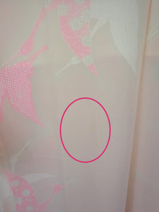 Japansk Nagajuban (Kort Kimono) med Traner i Nuancer af Pink