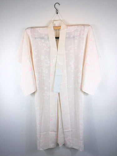 Japansk Nagajuban (Kort Kimono) med Blomster i Nuancer af Pink og Hvid