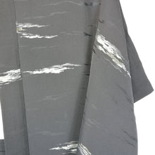 Indlæs billede til gallerivisning Japansk Haori Jakke i Sort med Metalliske Dekorationer