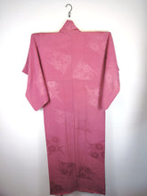 Indlæs billede til gallerivisning Japansk Kimono i Mørk Pink med Blomster