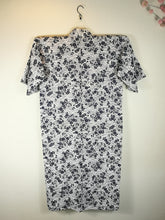 Indlæs billede til gallerivisning Vintage Japansk Yukata i Hvid med Blomster