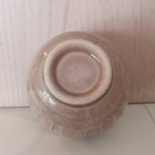 Indlæs billede til gallerivisning Japansk Matcha Skål med Mønster i Pink